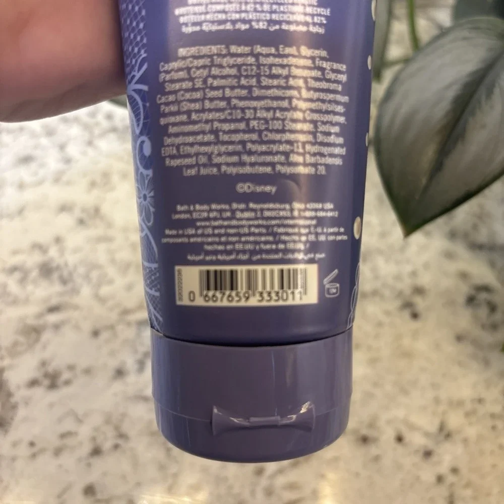Bath & Body Works bath body